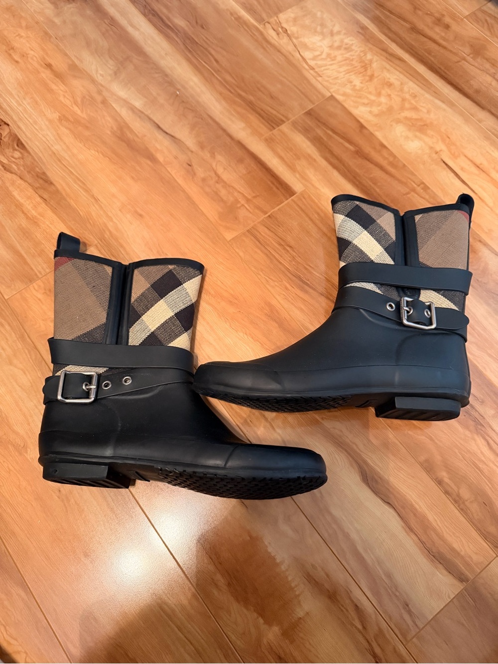 Burberry Black Rubber Ankle Rain Boots with Beige Check Cuff